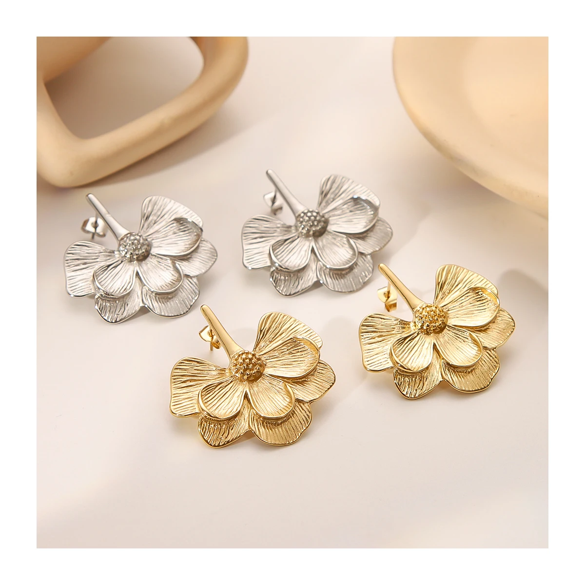 

Vintage Titanium 18K PVD Plated Luxury Lotus Flower Shaped Earrings For Women Big and Delicate Stainless Steel Earrings