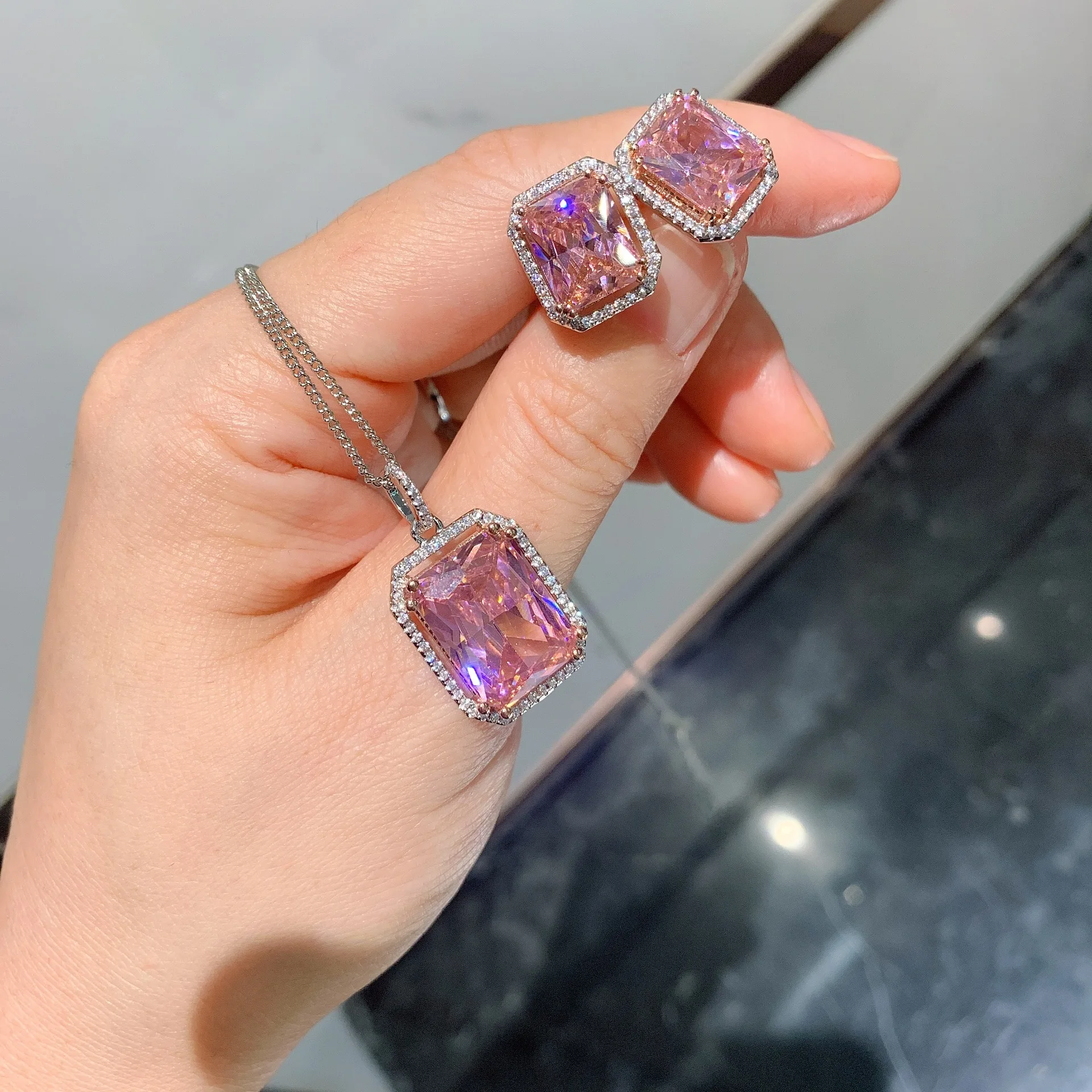 

Sterling Silver 925 High Quality Rectangle Pink Diamond Earrings Necklace Set Glitter Geometric Zircon Necklace Jewelry Set