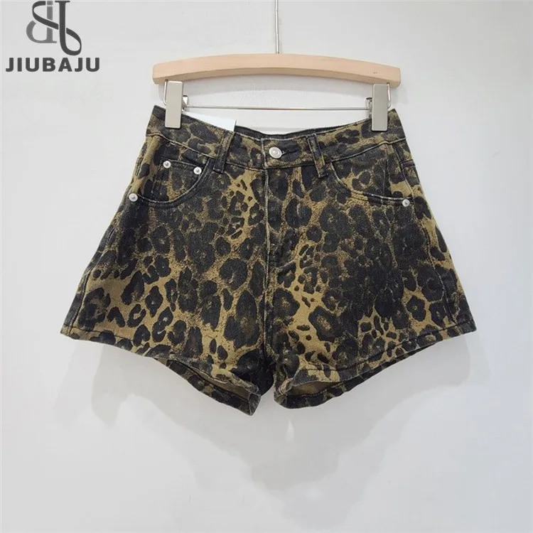 2024 New Retro Leopard Print Wide Legs a Word High Waist Denim Shorts Women