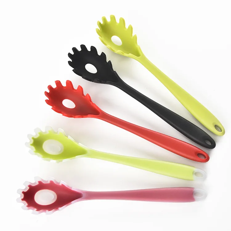 

Kitchen Accessories Gadgets Tools Slotted Spaghetti Strainer Server Fork Spoon Silicone Pasta Spaghetti Server, Red,green,black,translucent red,translucent green