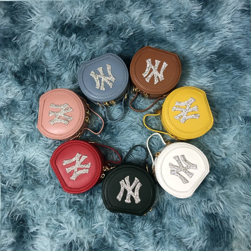 

2021 New Design Brand Luxury Mini Round Chain Shoulder Handbag Female Ny Bag Purse