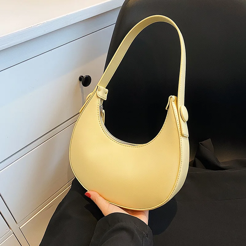 

Simple and fashionable crescent saddle bag 2022 popular new summer foreign style ins shoulder underarm bag