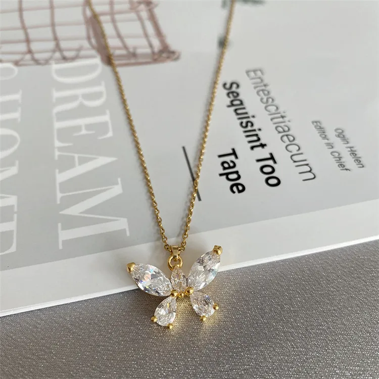 

New Copper Micro-Inlaid Zircon Butterfly Clavicle Chain Ins Temperament Hollow Necklace Short Sweater Chain, Silver, gold