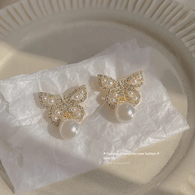 

ADELANTE South Korea East Gate French Butterfly Full Diamond Sweet Versatile Personality Pearl Earrings, Gold