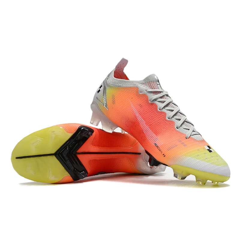 

New Promotion Football Shoes Breathable Soccer Cleats Wholesale Famous Brand Football Boots Outdoor