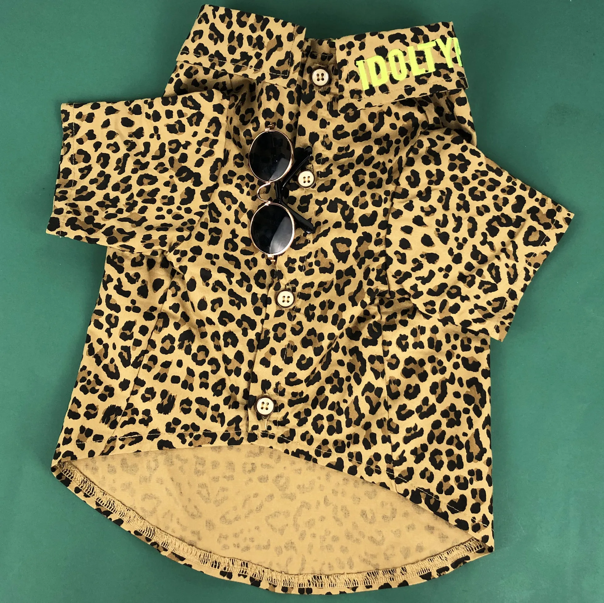 

Hot selling popular brand Teddy Schnauzer spring pet dog leopard shirt dog clothes