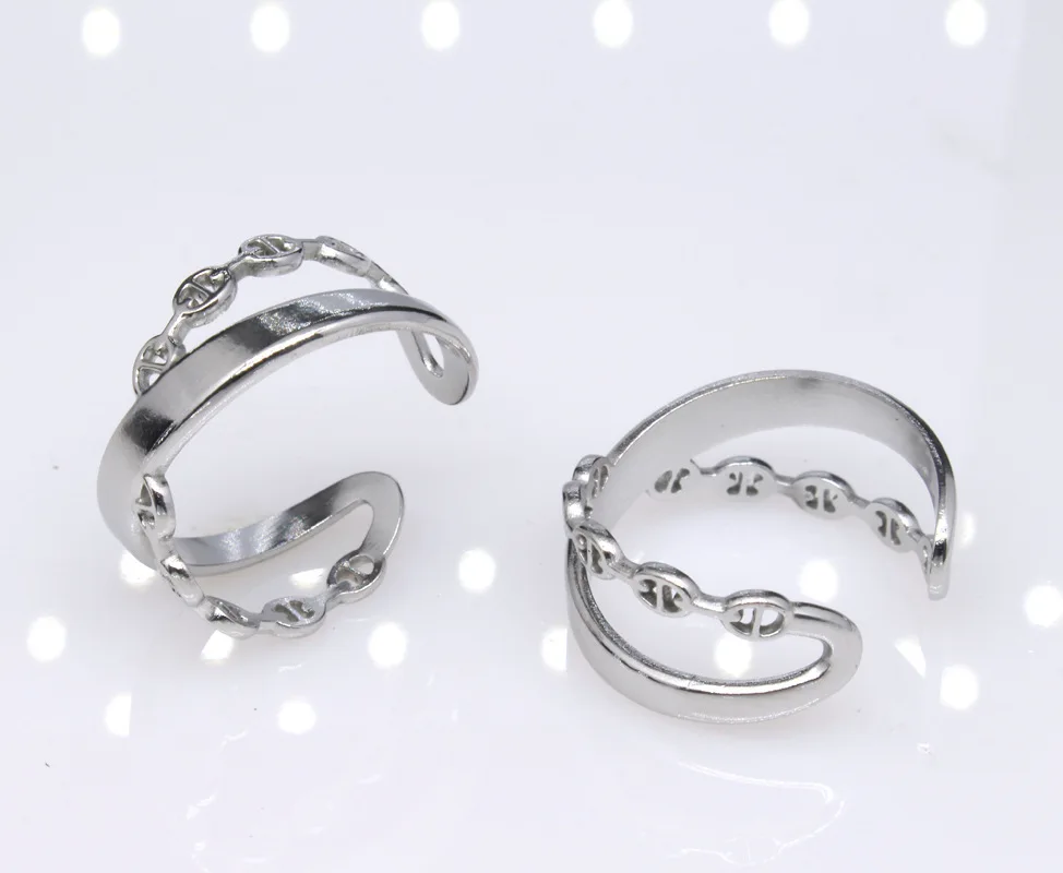 

Cold breeze niche titanium steel ring cross chain female opening adjustable stainless steel ring wholesale