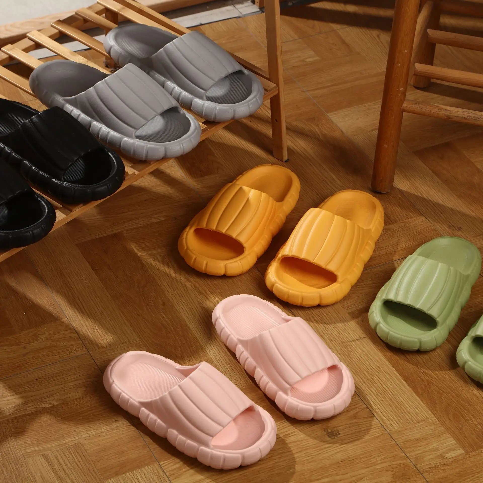 

Wholesale 2022 Summer Eva Slipper Women Bubble Slipper Ladies Characteristic Casual Slides Outdoor Woman Slippers Slides