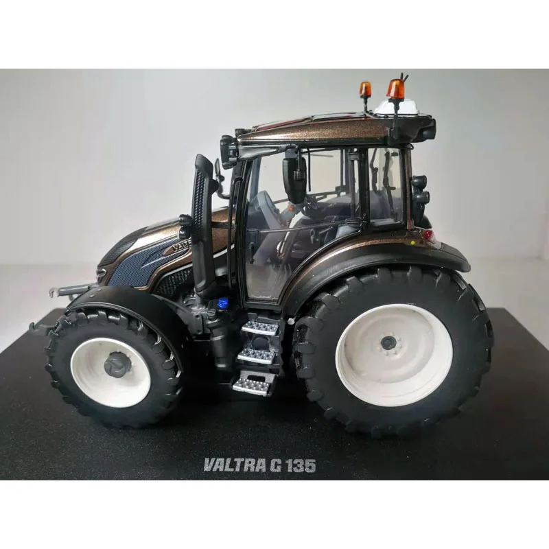 

UH-6263 1:32 Valtra G 135-Bronze Diecast Model Tractor Diecast Model Toys