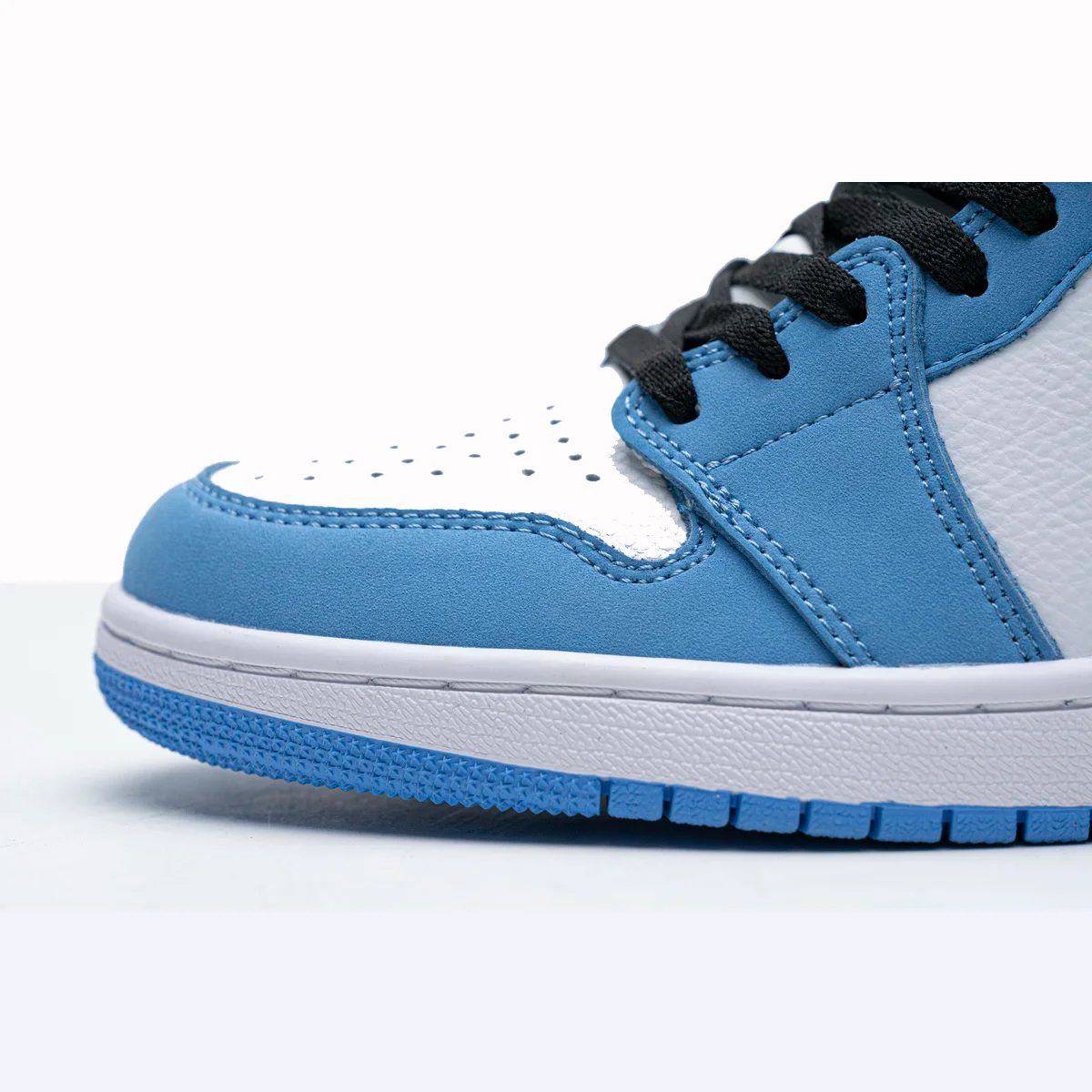 

2021 New AJ 1 Men's Sports Basketball Shoes Comfortable Basketball Sneakers Outdoor Running Shoes, Many colors