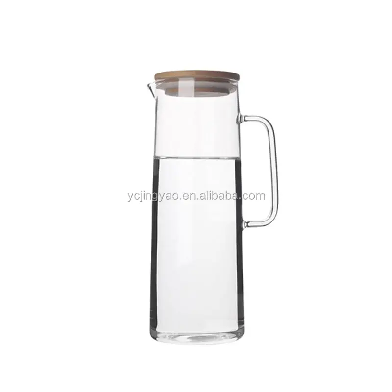 

Handblown Transparent Heat Resistant Pyrex Borosilicate Glass Pitcher with Lid, Clear transparent