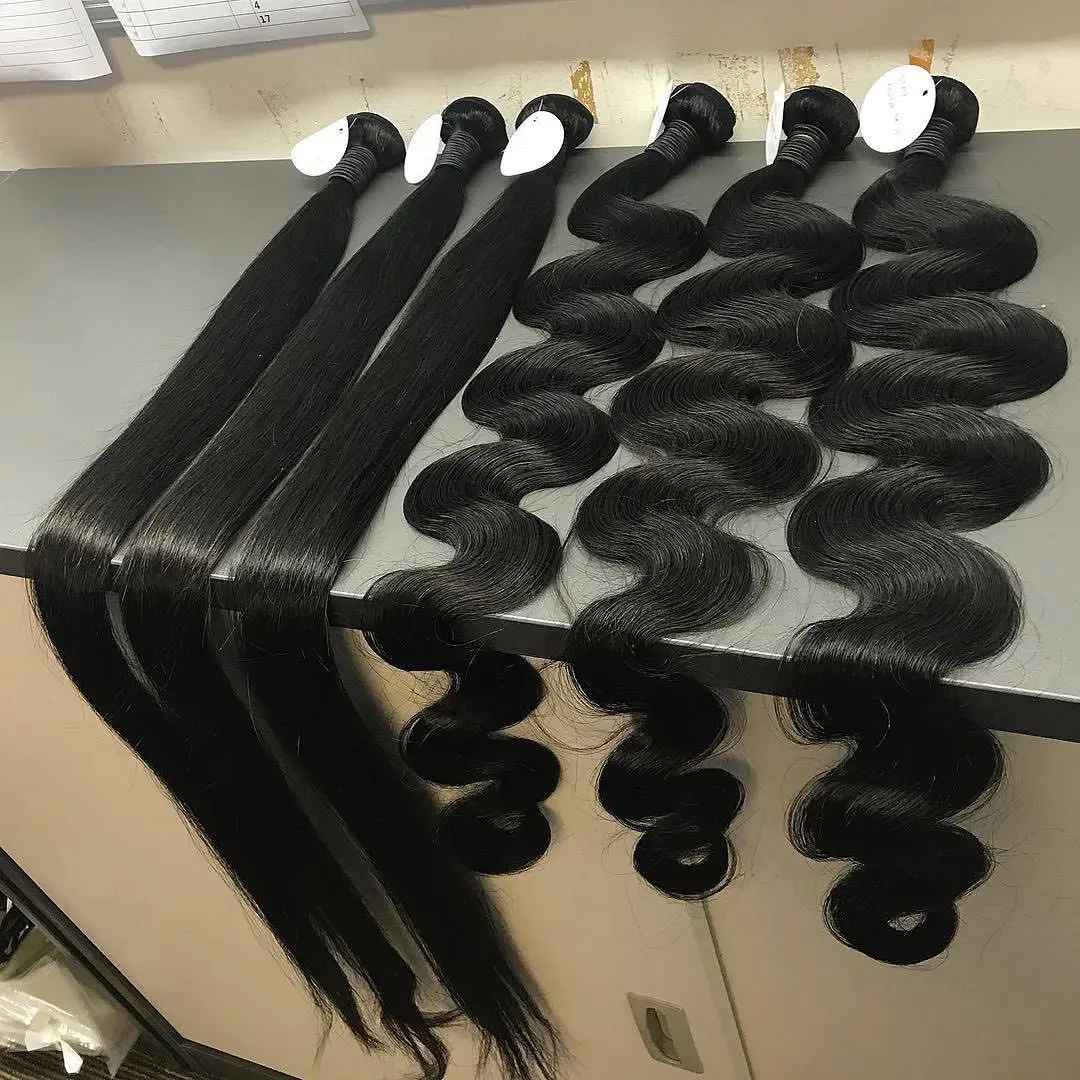 

Top Quality 100 Unprocessed Raw Virgin 30 in body wave mink human hair bundles with closure human hair curly natural color