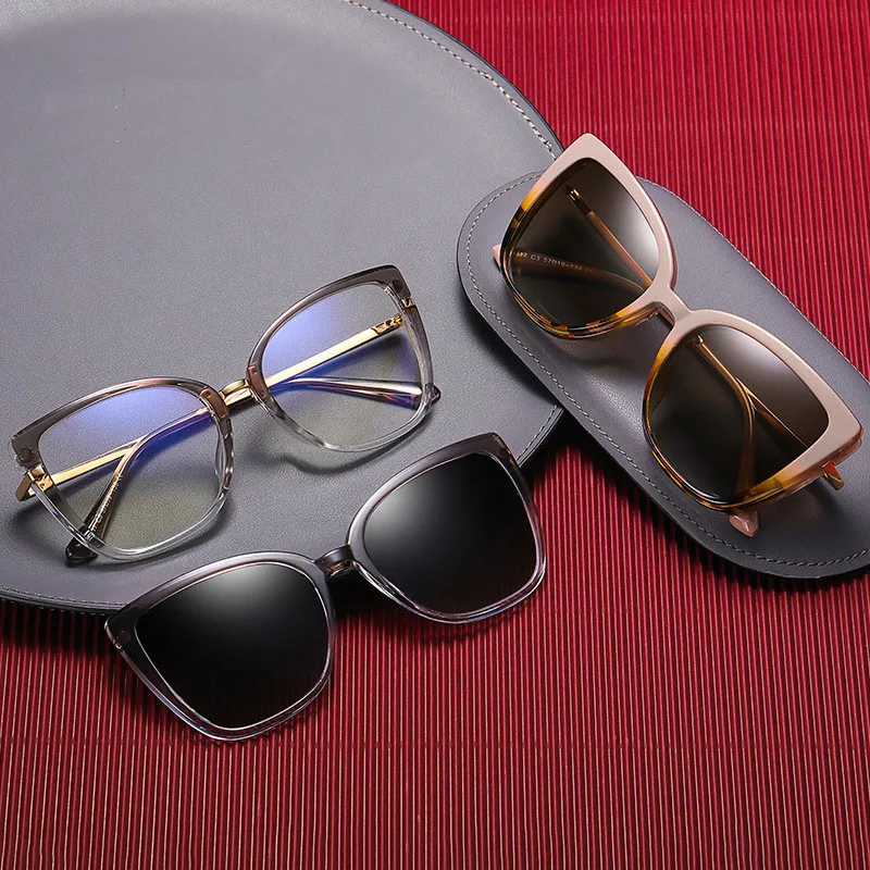 

2022 Amazon hot selling tac uv400 lenses magnetic clip on sunglasses tr90 polarized blue light sunglasses magnetic, Picture shown