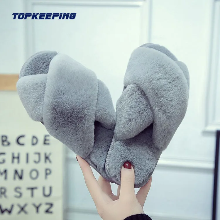 

1D0003 Wholesale Fashion Lady Full Fur Furry Slipper