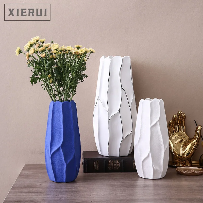 

Amazon hot elegant luxury creative irregular Morandi ceramic bud vases modern nordic flower vases for home hotel deco ornaments, As shown