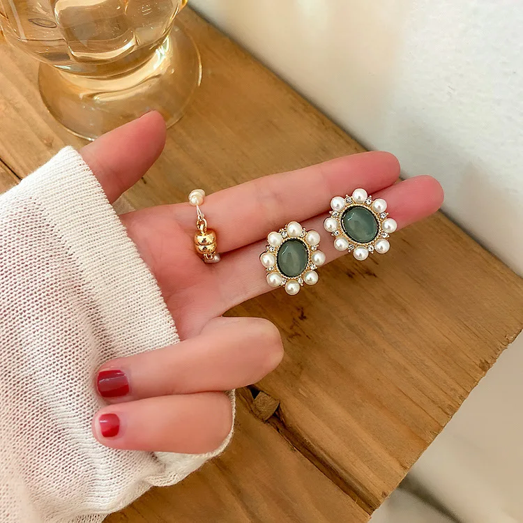 

JUHU New Design vintage palace French exquisite green translucent gem earrings inlaid pearl silver needle earrings