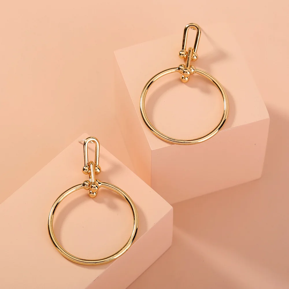 

2020 New Ins Trendy Fashion Cold Style Retro U-shaped Earrings with Metallic Texture Versatile Gold Hoop Earrings, Colorful