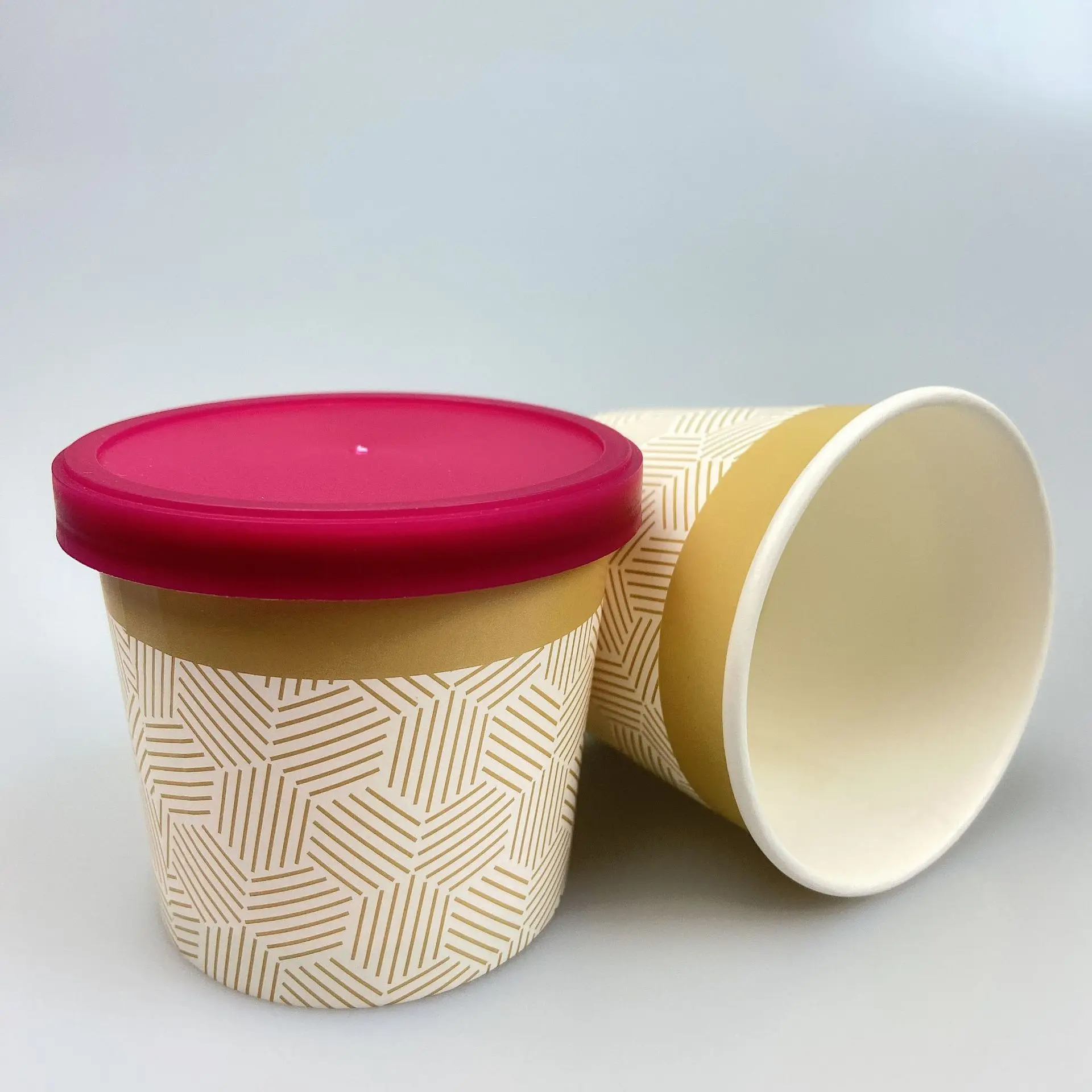 定制可生物降解食品分级牛皮纸沙拉冰淇淋纸碗,带纸盖免费提供热/冷