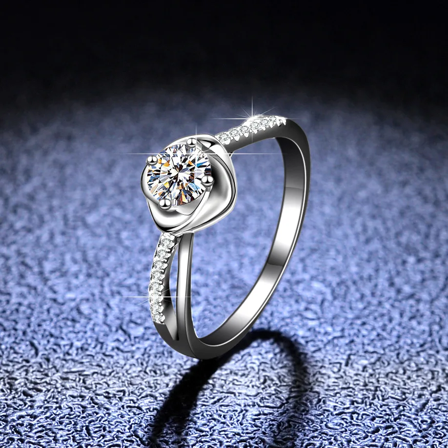 

Pure Silver Set With Zircon Ring D Color With Moissanite Diamond Set With One Carat Flower Diamond Ring, Picture shown