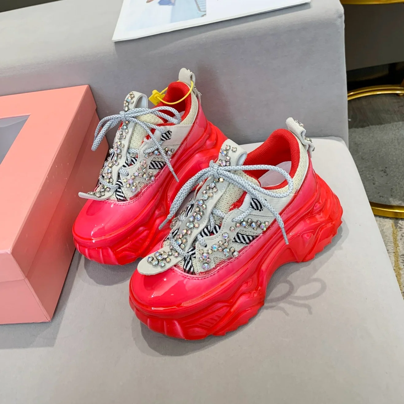 

New fashion brand high-soled high-waist lace-up women's casual shoes for daily walks, White black