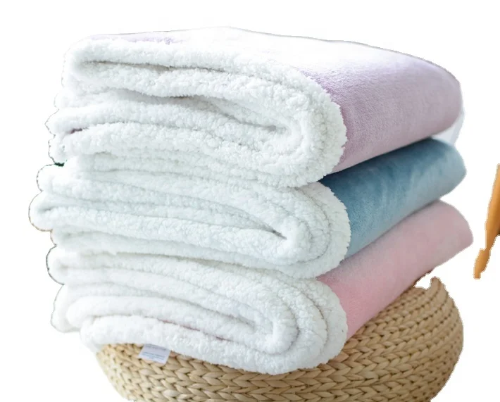 

Hot sale 100% polyester custom logo soft and warm flannel fleece and sherpa two layer pet dog blanket, Customized color