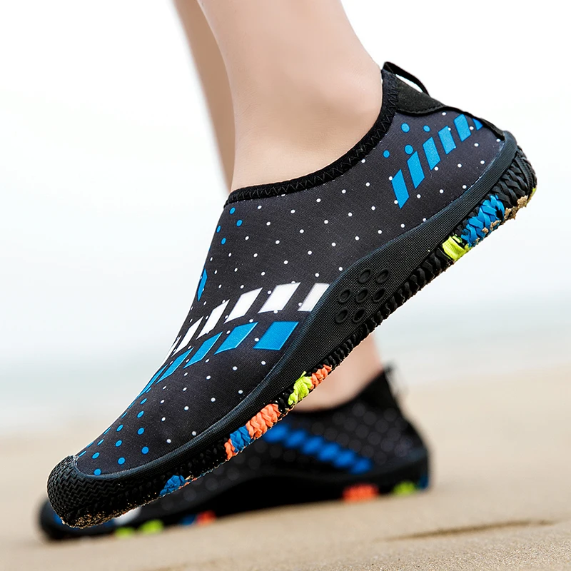 最新款式优质速干男士水鞋批发户外女赤脚沙滩鞋游泳水上运动 - buy w
