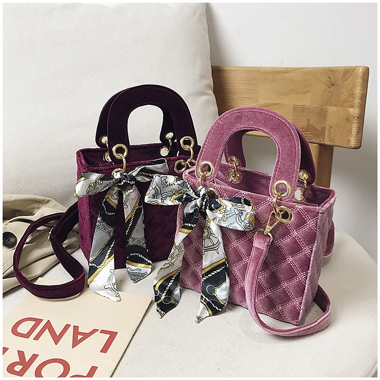

Winter trendy designer female ladies shoulder bag woman handbags velvet purses for women 2021 handbag