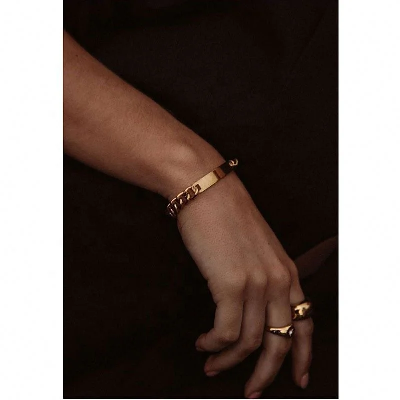 

PVD 18K Gold Plated Plain Bar Bracelet Tarnish Free Stainless Steel Bracelet