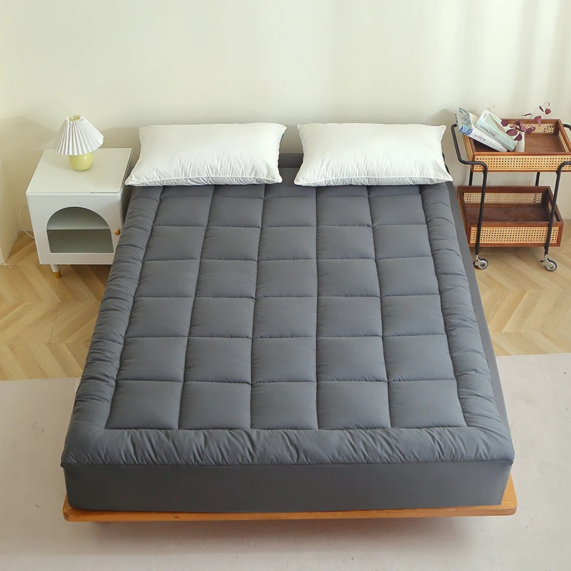 Wholesale Custom 100% Polyester Twin Queen King Size White & Dark Grey Padded Mattress Cover Protectors for Home Use & Hotels
