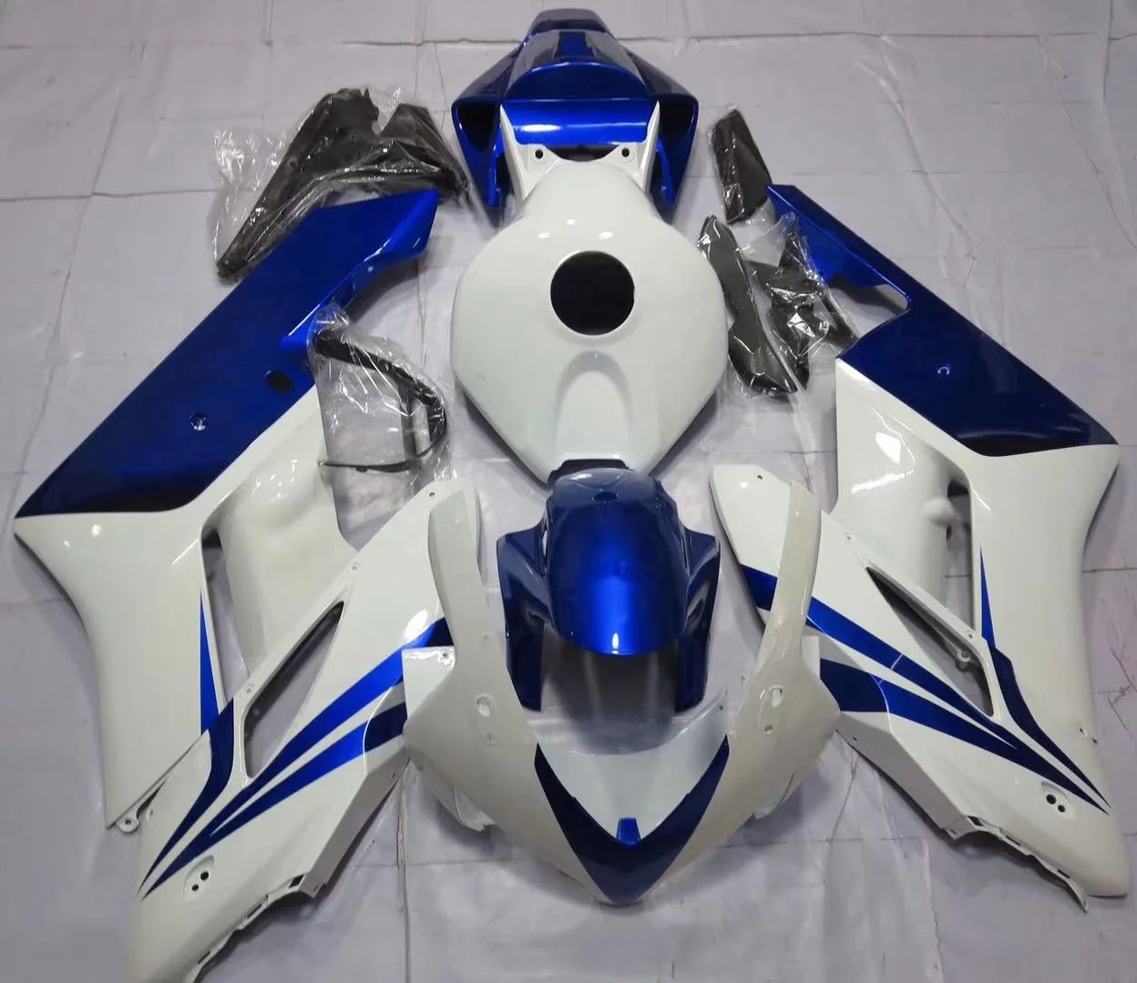 

2021 WHSC Motorcycle Fairings Kit ABS Plastic Fairing For HONDA CBR1000 2004-2005 blue white, Pictures shown