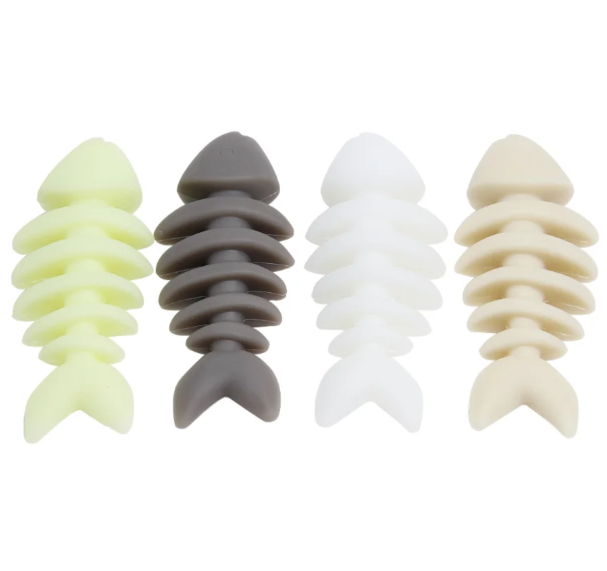 

Latest Design Solid Fish Bone Natural Rubber Dog Chewing Toys For Aggressive Chewers