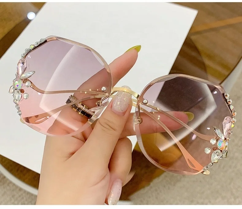 

rimless latest trendy style polygon diamond shape gradient AC lenses UV400 metal sunglasses women