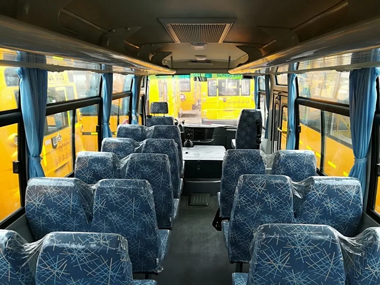 
New 7.5M 26-30seats rear engine city bus for Africa 