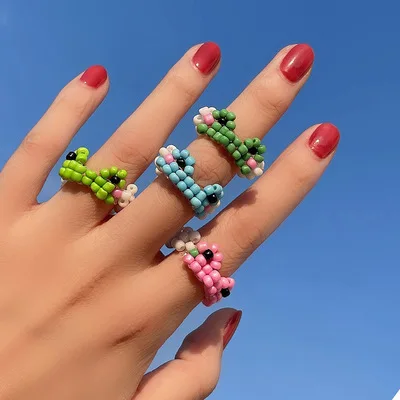 

OUYE Creative hand-woven cute colorful frog rice bead ring women beach holiday style colored ins jewelry