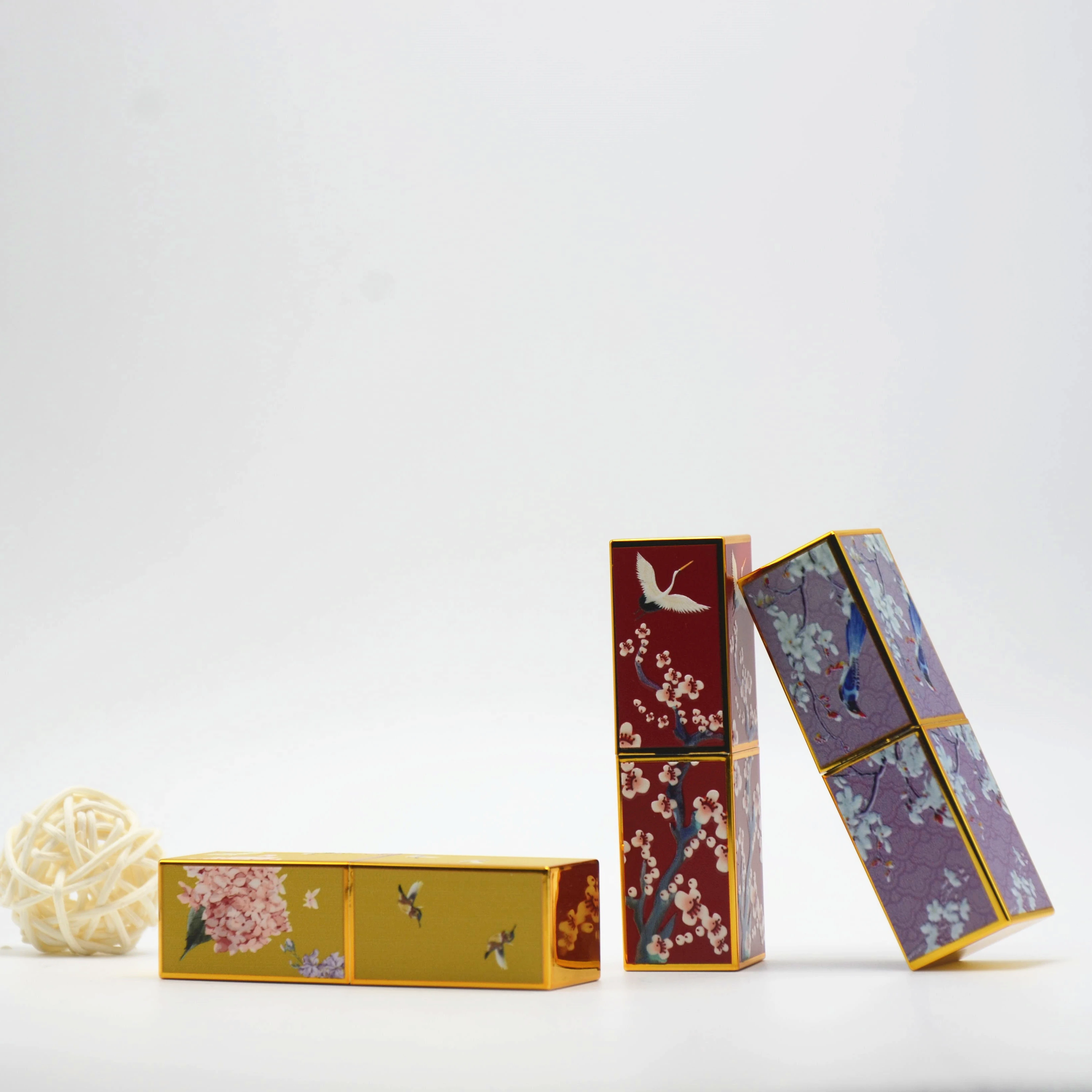 

Luxury Square Lipstick tube 3.5g Cosmetic Packaging buckle lipstick container