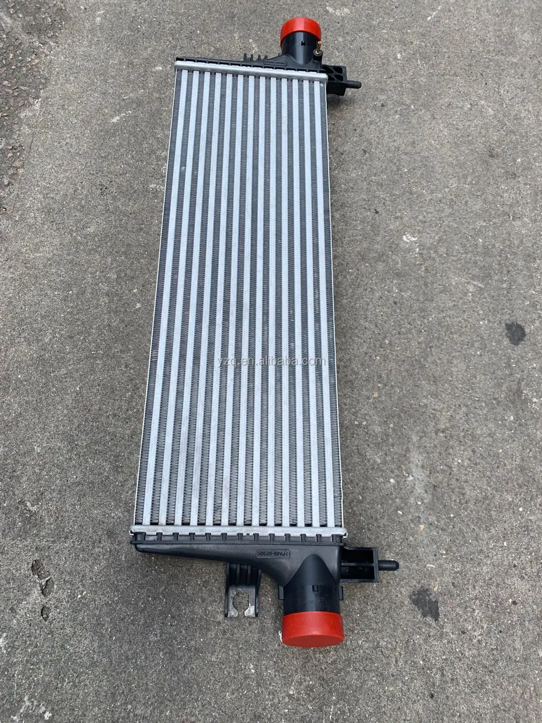 高品质汽车散热器自动中冷器总成17940-0l110