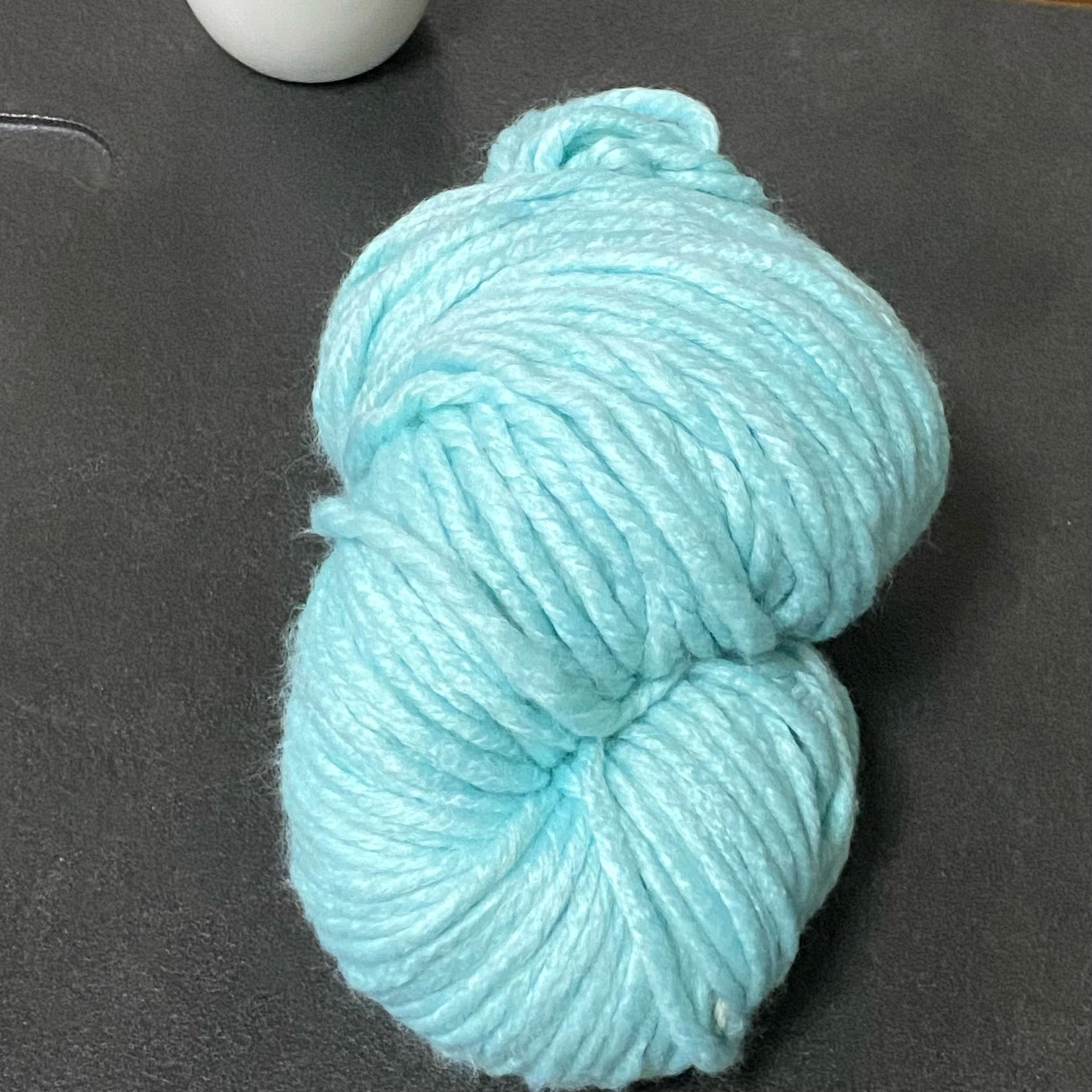 

wholesale soft 1.5/3nm worsted knitting bulk milk cotton yarn acrylic roving fancy yarn for hand knitting