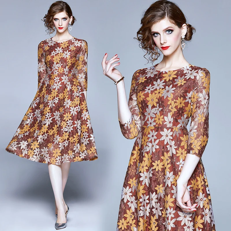 

In stock sale 2021 spring new women's fashion temperament slim waist round neck three-quarter sleeve lace print casual dress, Picture color