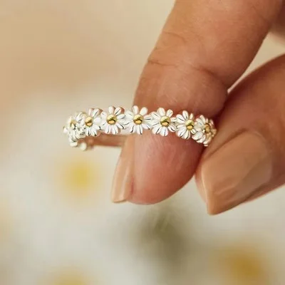 

Vintage Daisy Rings For Women Summer Cute Daisy Flower Adjustable Opening Ring Wedding Engagement Rings, Gold