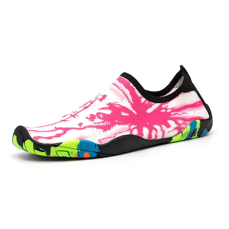 

The new style accepts OEM/ODM fashion breathable sports stretch shoes beach swimming shoes