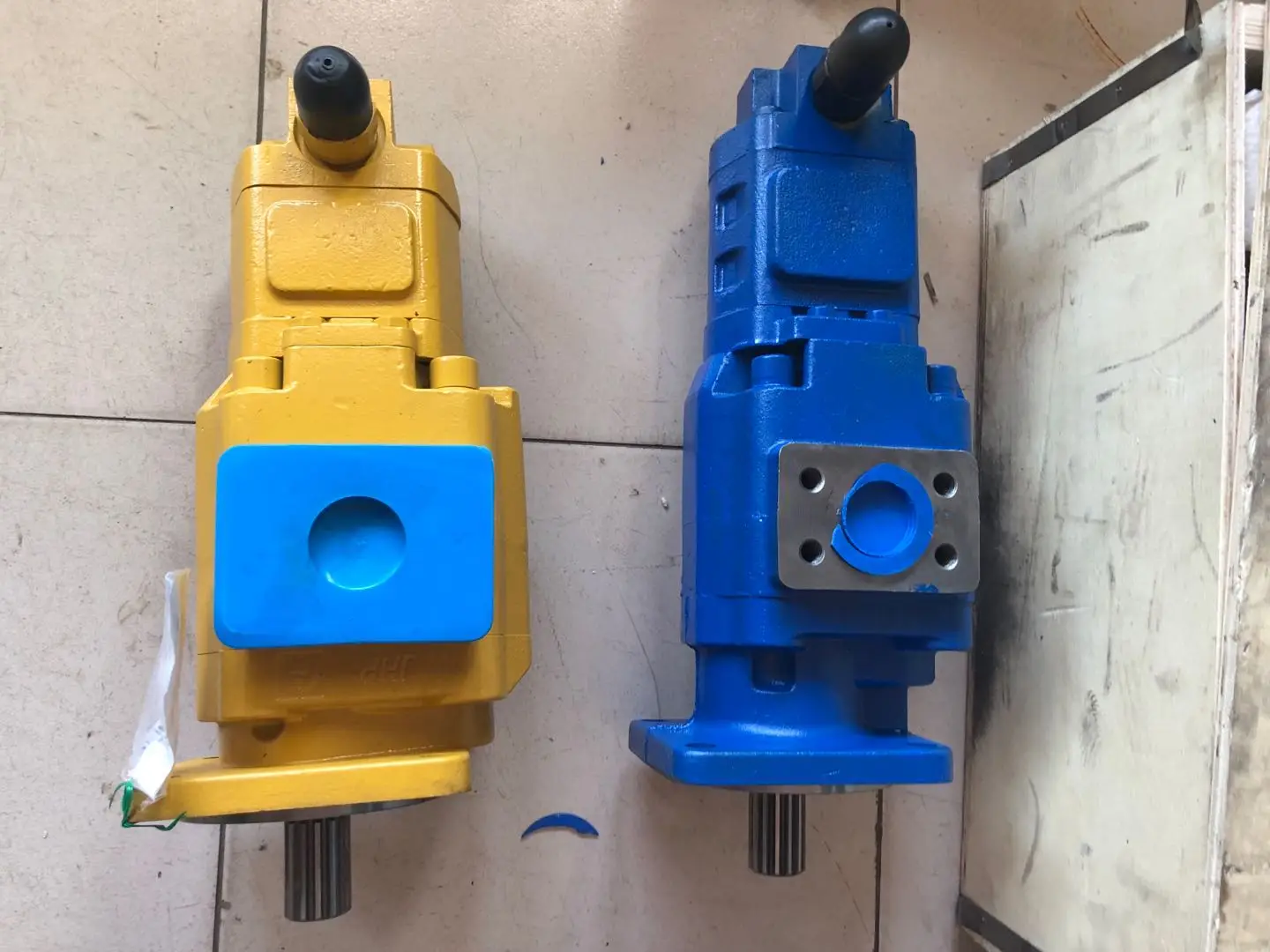 Насос гидравлический xcmg lw300f. ) xcmg. Насос гидравлический cbgj-3125/803004137. Насос xcmg. Китайские гидронасосы.