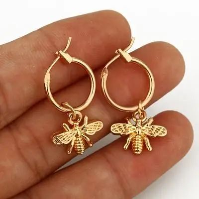 

CAOSHI 1 Pair Cute Tiny Bee Earring Gold Silver Color Honey Bee Earrings Jewelry Unique Insect Earrings Pendant for Women