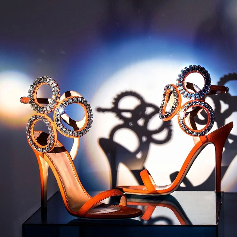 

Chengdu Handmade Shoe Small Quantity Shinny Round Rings Ladies Sandals Designs, Gold/silver