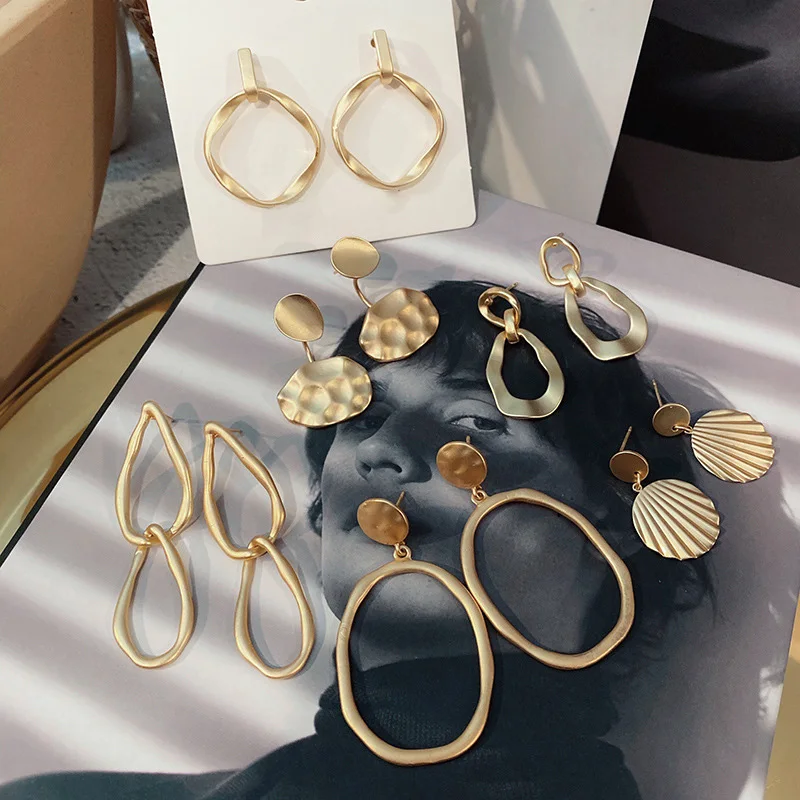 

Beautiful Gold Dangle Earring Series Metal Simple Luxury Earrings Jewelry for Women Gift Wholesale, Silver color
