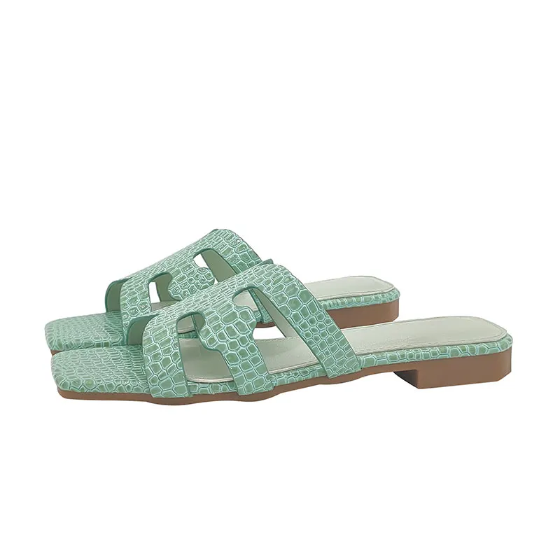 

2021 Summer New Green Women's Slippers Featured Design Outdoor Leisure