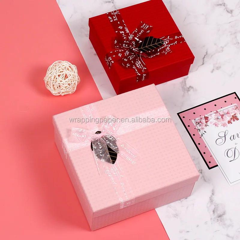 Christmas Gift Paper Packaging Box Luxury  Elegant  Gift