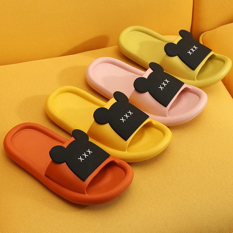 

Wholesale Tik Tok Violent Bear Slippers Women 2021 New Flip-Flops Parent-child Household EVA Non-slip Indoor Sandals Slippers, Customized color