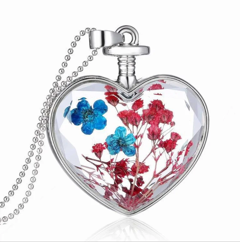 

Custom Elegant Accessories Real Dried Flower transparent Glass Bottle Heart necklace Pendant Jewelry For Women Sweater necklace