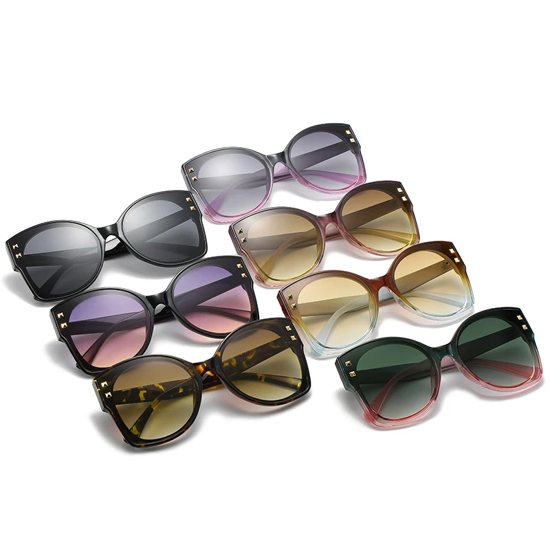 

Wholesale 2021 High Quality New Big Rivet Fashionable Women Oversized Shades Sunglasses, Custom colors