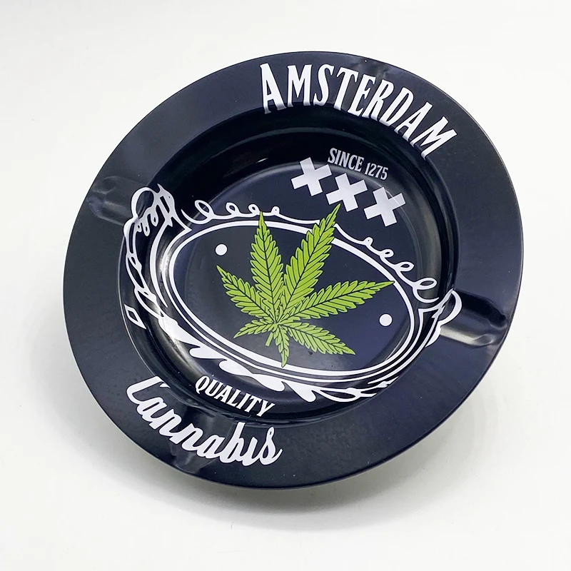 

Wholesale Portable Ashtrays Custom Printed Ashtray Metal Cigar Smoking Tinplate Ashtray For Women, Random shipment